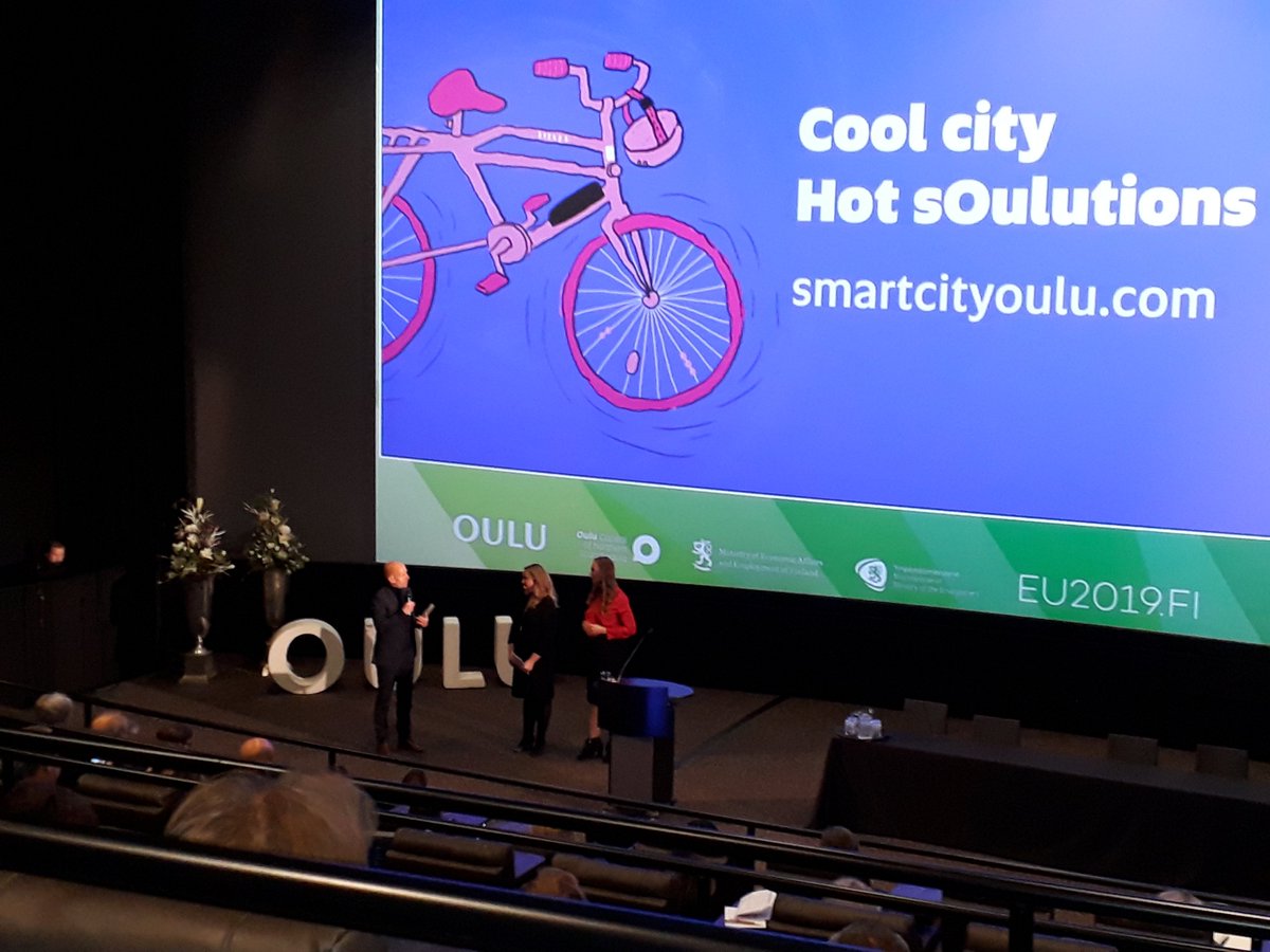 @SPirttikangas and @MinnaKomu shared smart solutions from #oulu at #OuluBoostEvent
