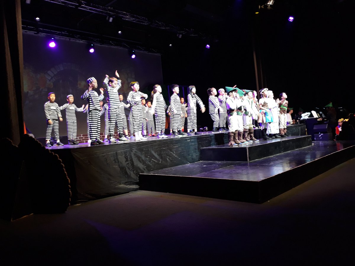 Huge congratulations for a wonderful G1-G3 show!! #WISSshanghai Well done to all students and teachers involved! 🙌👏