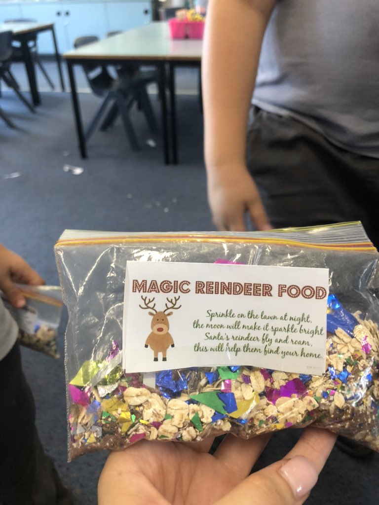 Today we joined 1D to make magic reindeer food. We hope this will help Santa find his way to our homes 🎅<a href="/fairvaleps/">FairvalePS</a> @MissRDavid