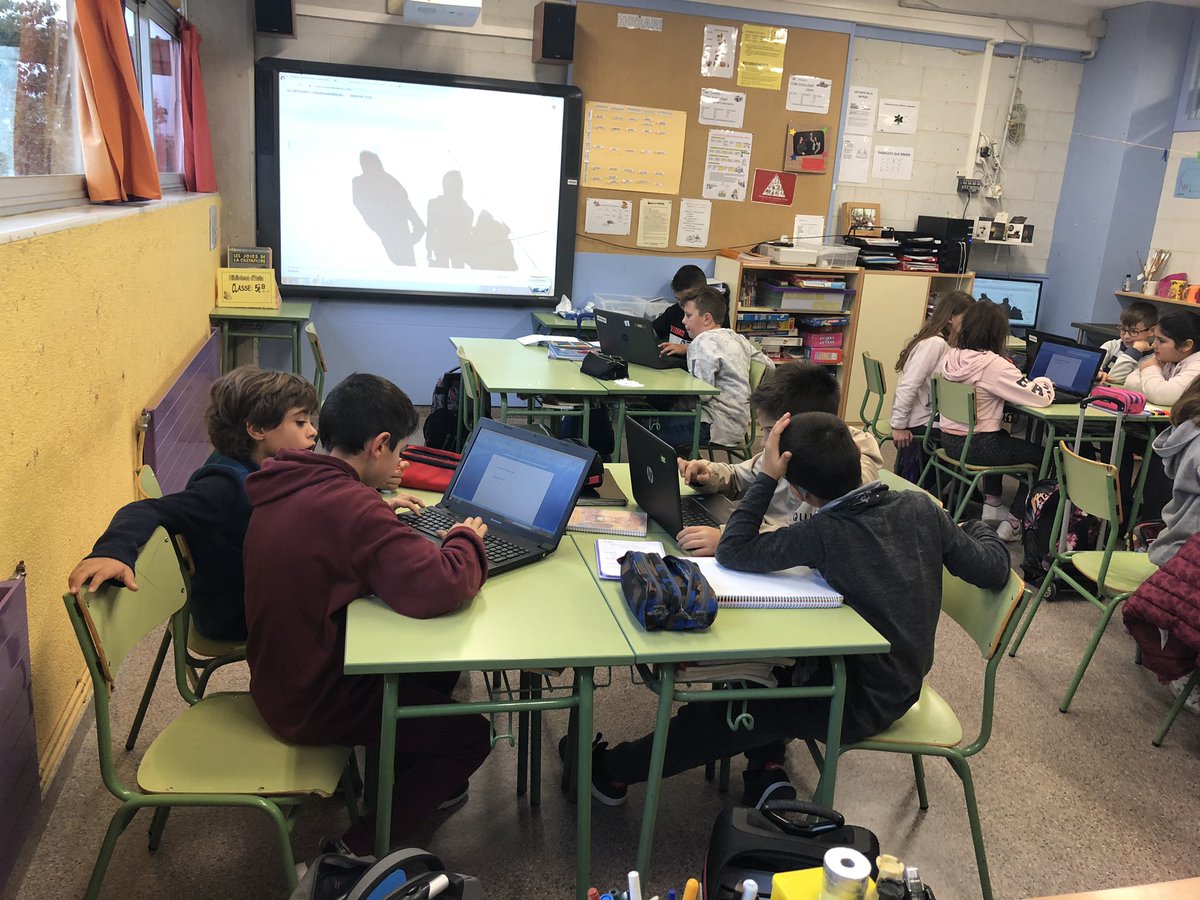 Escola Els Quatre Vents tweet media