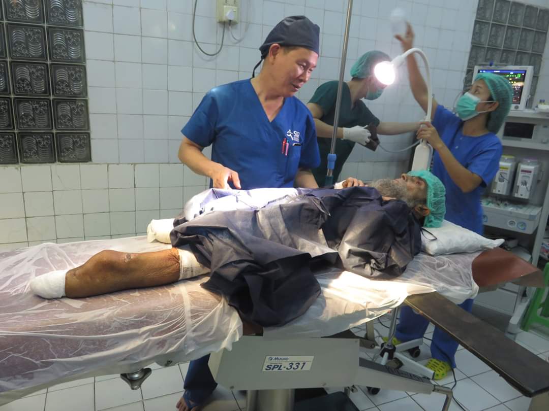 To the International Juries,
Your honour ,could you just consider do we genocide or geno-care,please?Photos represented that we went to villages of  Bengali( Rohingya )and provided medical care to them in Rakhine state .Reported by Dr Aung Thein Htay
#WeStandWithYouAungSanSuKyi