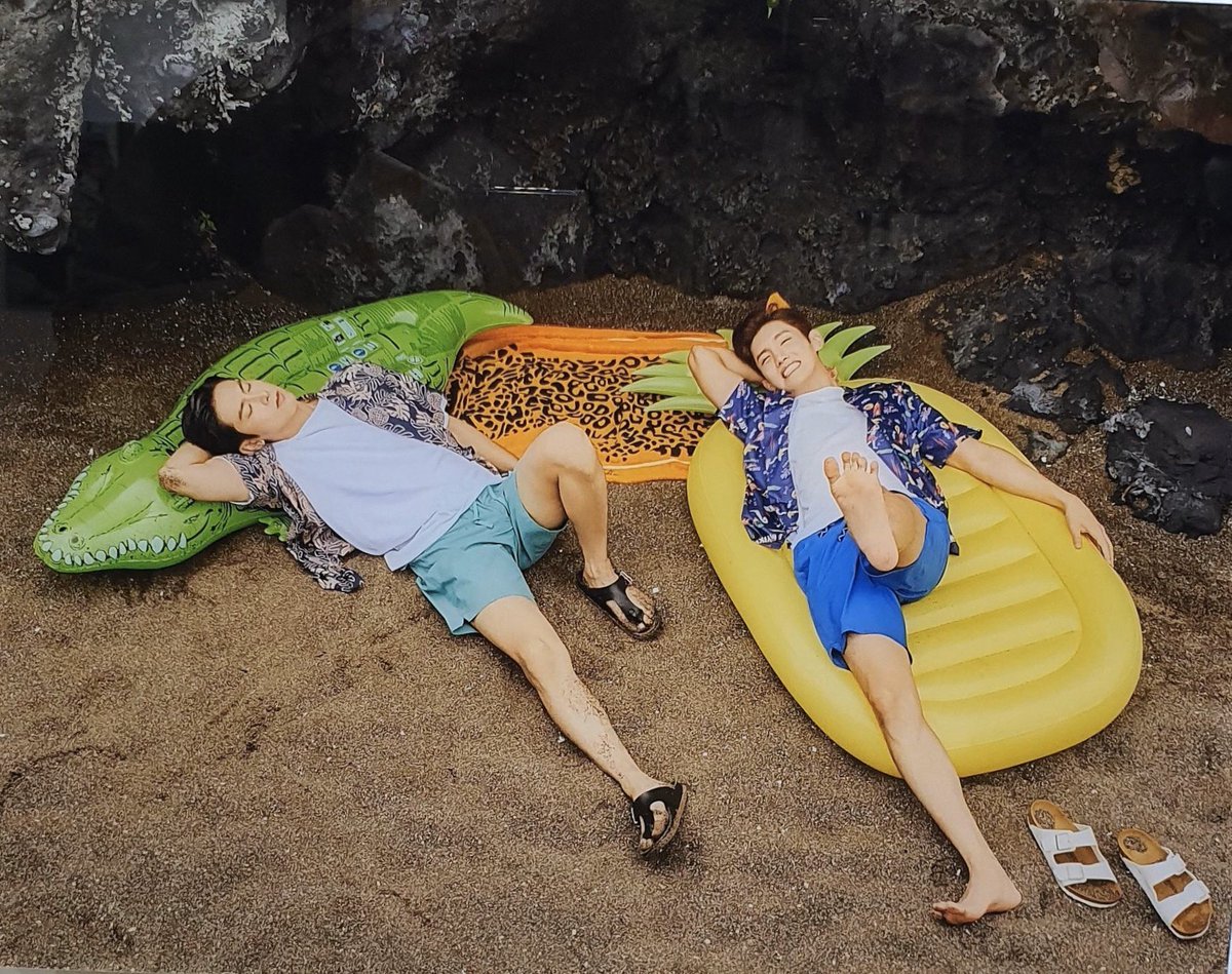 UCKumin's tweet image. だいたい今日は落ち着かないのに余計落ち着かなくて帰ろうなもう💦
すべてのパーツが可愛すぎる🦶♥️😭
#lifeisjourney 
#東方神起FNS楽しみ