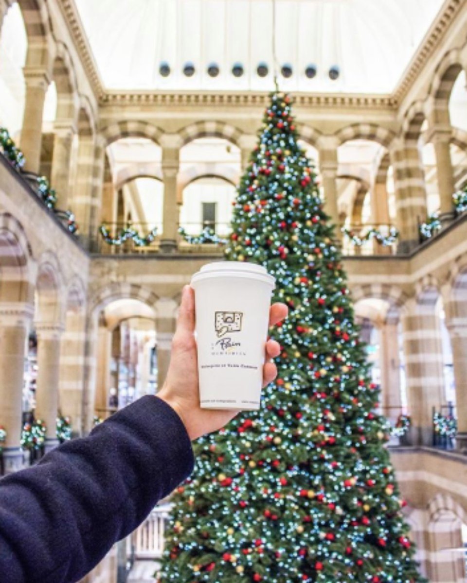 OH OH OH 🎄Restez bien au chaud lorsque vous admirez les décorations de Noël grâce à notre Chaï Latte, notre Curcuma Latte ou notre Chocolat Chaud Belge ⭐
🕑 Rendez-vous sur notre site internet pour vérifier les horaires de Noël de nos restaurants: ow.ly/RaTc50xnSA6