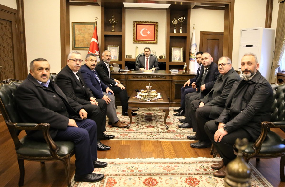 hakanyigitak's tweet photo. #Tokat @TokatBelediye başkanımız kıymetli büyüğümüz milletin adamı hizmet erbabı ve gönül insanı syn @EyupEroglu60 beyefendiye şahsım ve #AkOcaklar derneğimiz adına şükranlarımı sunuyorum
@RTErdogan @aselimkoroglu
#HakanYiğit
https://t.co/akW3NJyWUq
#çarşamba https://t.co/NbdUFynh6a