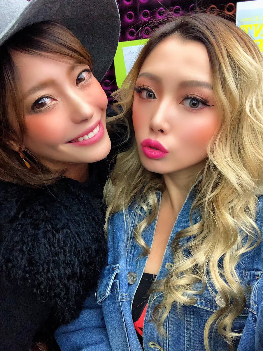 DancersGlamor's tweet photo. 毎週水曜日は❣️
@VoyagerStand にて
#GLAMORSTYLE 🥰❤️
https://t.co/KRLoFt3103全てGLAMORがやっちゃいます☺️✨
1000円で飲み放題❣️
みんな、飲みにきてね🍺
#ダンサー募集中
#グラマーダンサーズ
#ゴーゴーダンサー
#GLAMORDANCERS https://t.co/iRPNwjWoq3