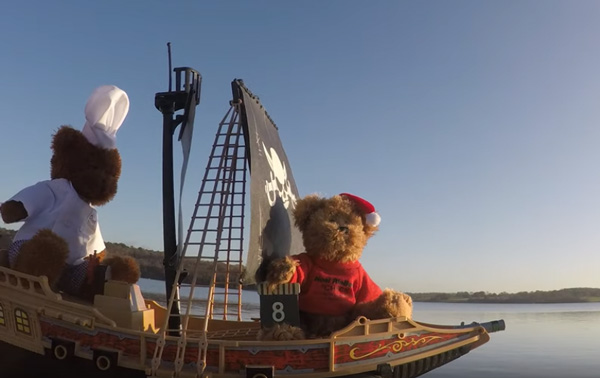 Jolly japes on the #highseas with #Noel #Riebear today as he takes to the water with #ChefRiebear - see what they get up to on the eighth day of #Christmas youtube.com/watch?v=3pQI_A…
#12DaysOfChristmas #advent #festivefun #christmasfun #messingaboutonthewater #wednesdaymorning