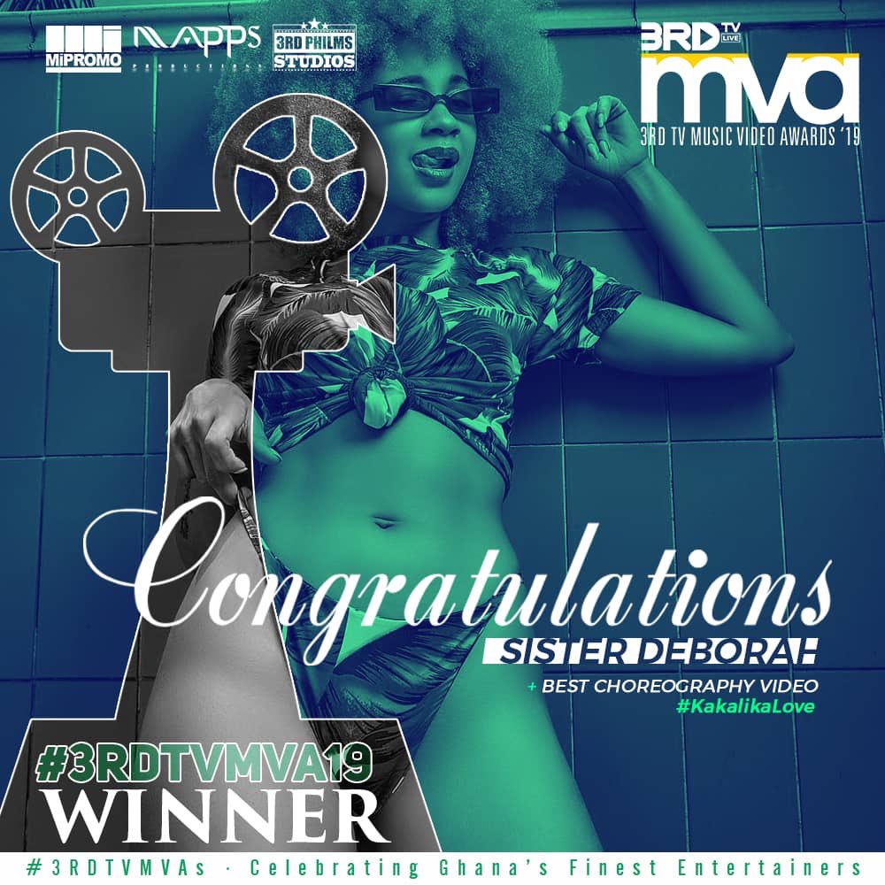 Thank you to all Dolphins and dancers who showed up to our #KakalikaLove video shoot in December 2018 and major thanks to <a href="/dwpacademyworld/">DWPACADEMY</a> for coming through and showing out; this award is dedicated to you guys! Big up <a href="/3rdtvmva/">3RDTVMVAs 🏆</a> ✨✨✨
#3rdtvmva19 #BestChoreographyVideo
