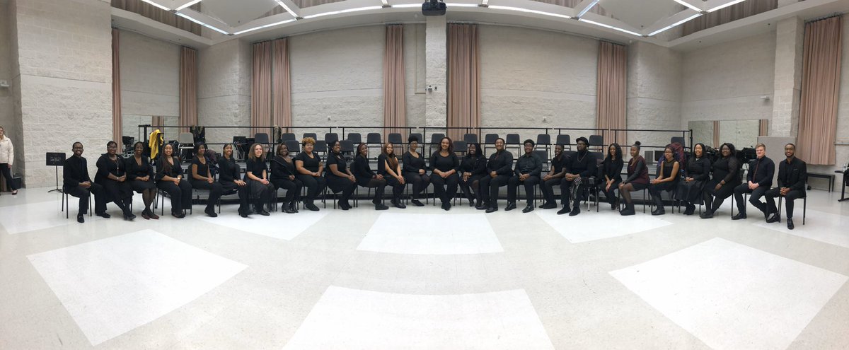 cmu__c3's tweet image. Recap !! We are always grateful to be apart of @CMUMusicSchool 2019 Juletide! Everyone sung so beautifully and it was blessed concert! 🎶🎶❄️☃️❄️