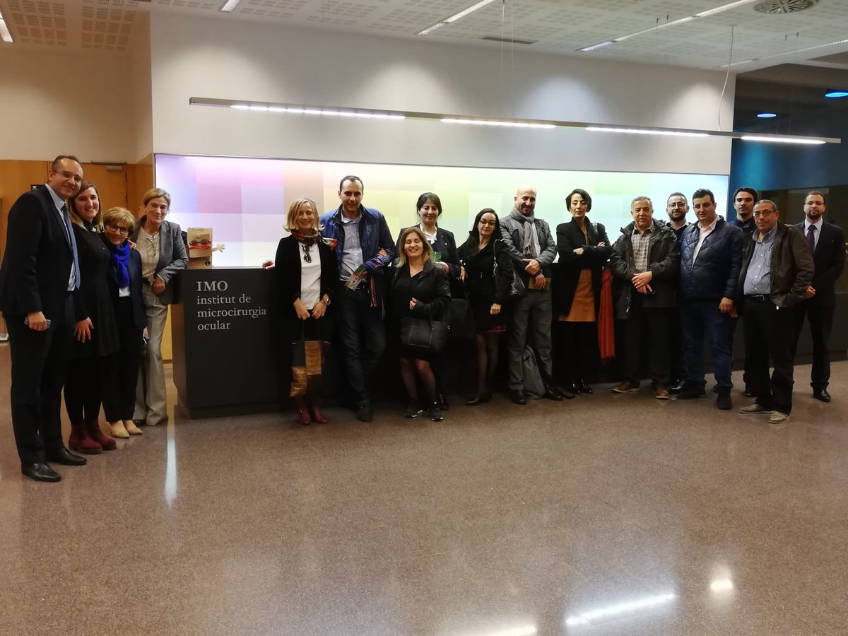 ICEX_'s tweet photo. Arranca la misión inversa de derivadores de pacientes argelinos a clínicas privadas españolas. La delegacion argelina (7 médicos,1 aseguradora,2 dtores clínicas) visita 14 clínicas en BCN, MAD, VAL, Benidorm, Alicante, Málaga y C. Real https://t.co/4eaclnYOYW #turismosanitario https://t.co/YqgXDmrezN