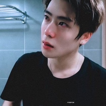 ไม่มีเครื่องทำน้ำอุ่นพี่จะให้หนูอาบยังไง แล้วพี่อาบน้ำเย็นขนาดนั้นได้ยังไง พี่เป็นตัวอะไรบอกความจริงหนูมานะ