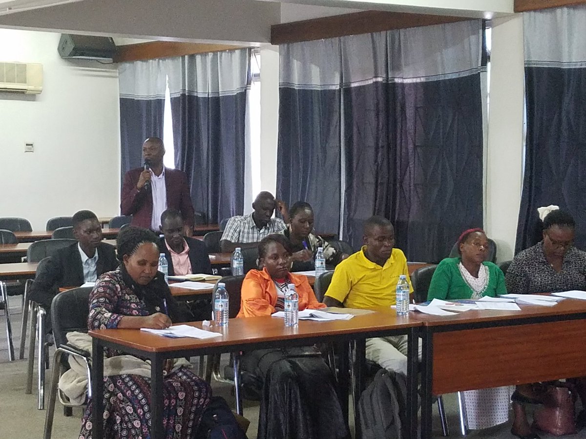 DrYoungSuPark1's tweet photo. Richard Kabanda, Acting Commissioner Health Services, Health Promotion, Education and Communication @MinofHealthUG underscores the significance of social science research in community engagement and disease prevention @SonarGlobalEU workshop @MakerereU https://t.co/Ks7spQUeOp