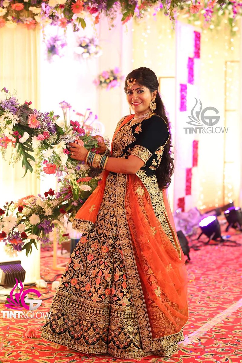 TintandGlow's tweet photo. Reception look
BarathiPreethi mua
Forbooking 6380017688/9789318682
#weddinghairstyle #bridalmakeover #makeupartistchennai #weddinginspiration   #southindianbride  #bridesoftamilnadu #makeupartist  #bridallook #bridehairdo #makeupforever #traditionallook #tintglow https://t.co/M5frQUaJvE