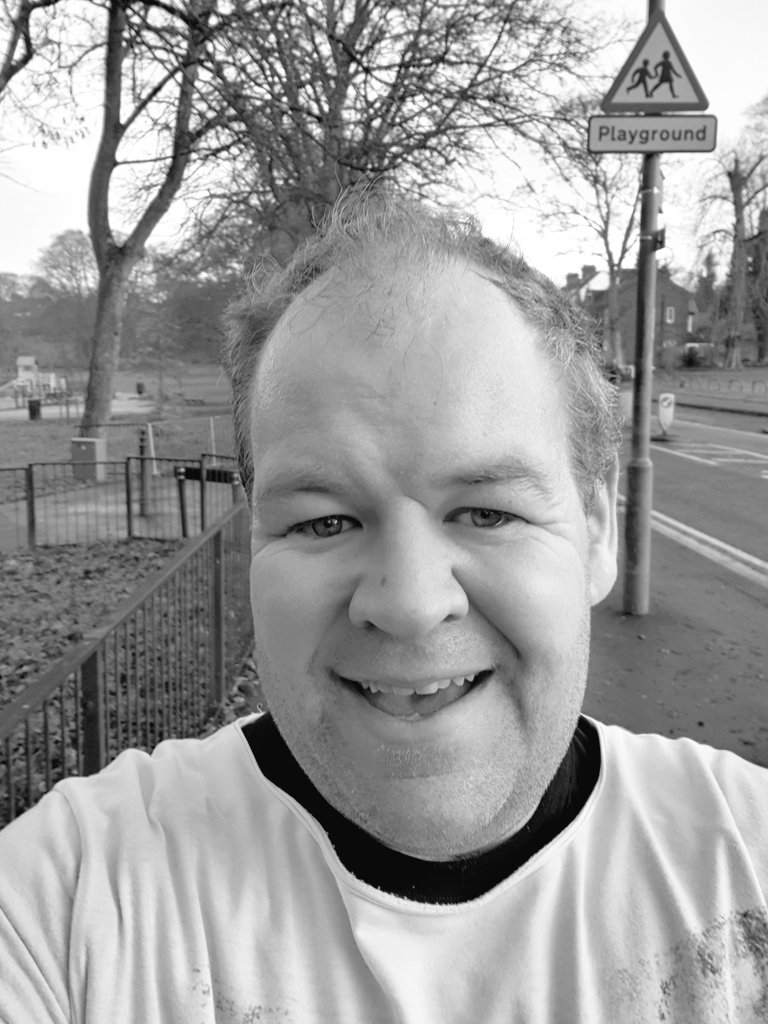 S_eastwood's tweet photo. That was hard today, pretty cold and lots of pollution. Still not a bad time and 21km down, only 29km to go. And all pre 8.30am #running #runningcommentry https://t.co/MfdSWHRsC7