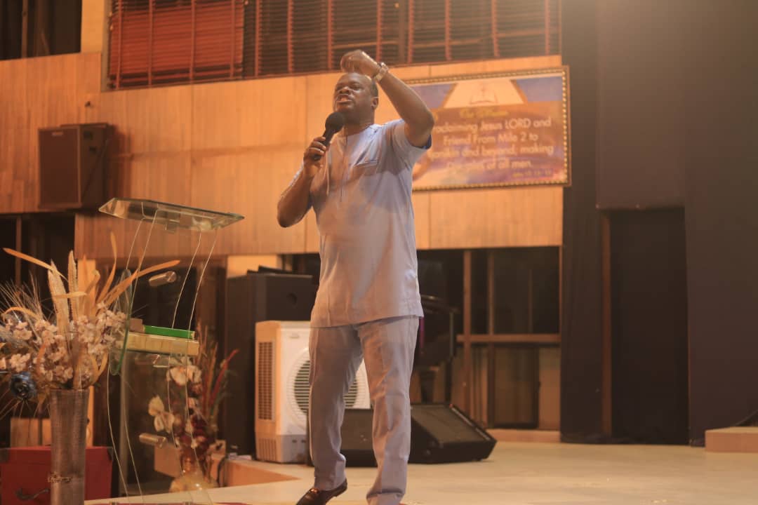 Tfinnih's tweet photo. 🎯In D precious name of Jesus, every condition Dat has brought bitterness or sorrow shall turn out better than U envisaged.
#WeeklyPropheticWords #FreshOilSeminars #TosinAffinnih #SchoolOfPrayer https://t.co/obXQ9In1Gz