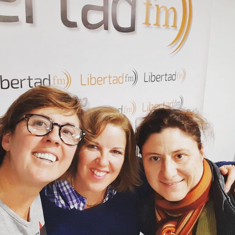 crisalvap's tweet photo. Tener un animal es un tesoro y de esto saben bien en @LenguasdGato @Gatosphera
Te dejo aquí el enlace para que escuches el programa #radio  completo y mi entrevista sobre min 34, hablamos de #gatos #perros y de @heroesde4patas
https://t.co/o9AZlxlUjk https://t.co/giPUBgTQld