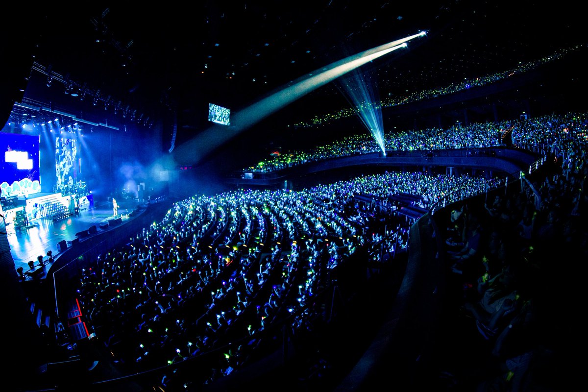 _IUofficial's tweet photo. 2019 IU Tour Concert 
<Love, poem> in Singapore

모든게 완벽했던 싱가포르 공연을 
함께해주셔서 감사합니다💙

다음에도 행복하게 만나요💙 https://t.co/5T5PGUWDqw