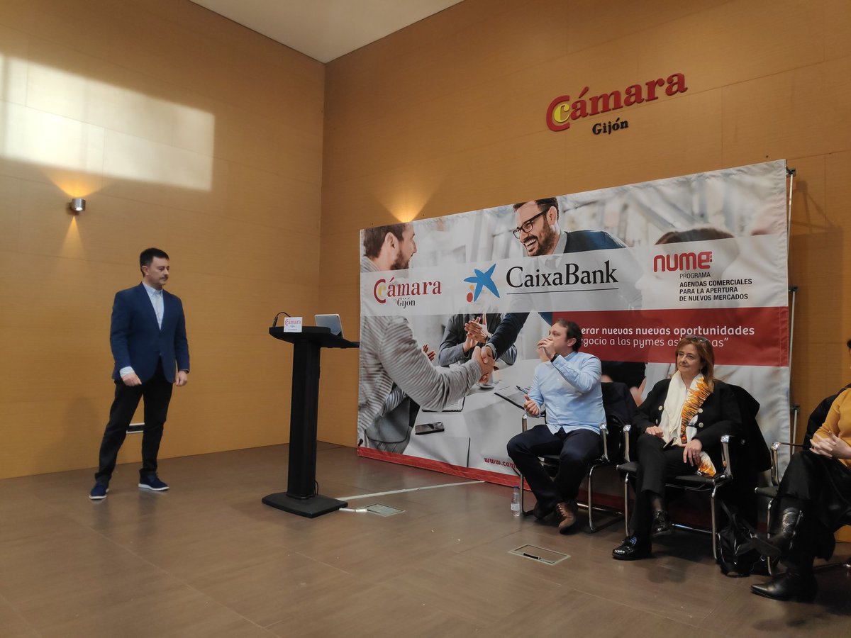 conectindustria's tweet photo. En la jornada de #agendascomerciales Acompañado a @nessmeeting y enhorabuena y gracias a la @CamaraGijon y @caixabank. https://t.co/MSzAtWmxf5