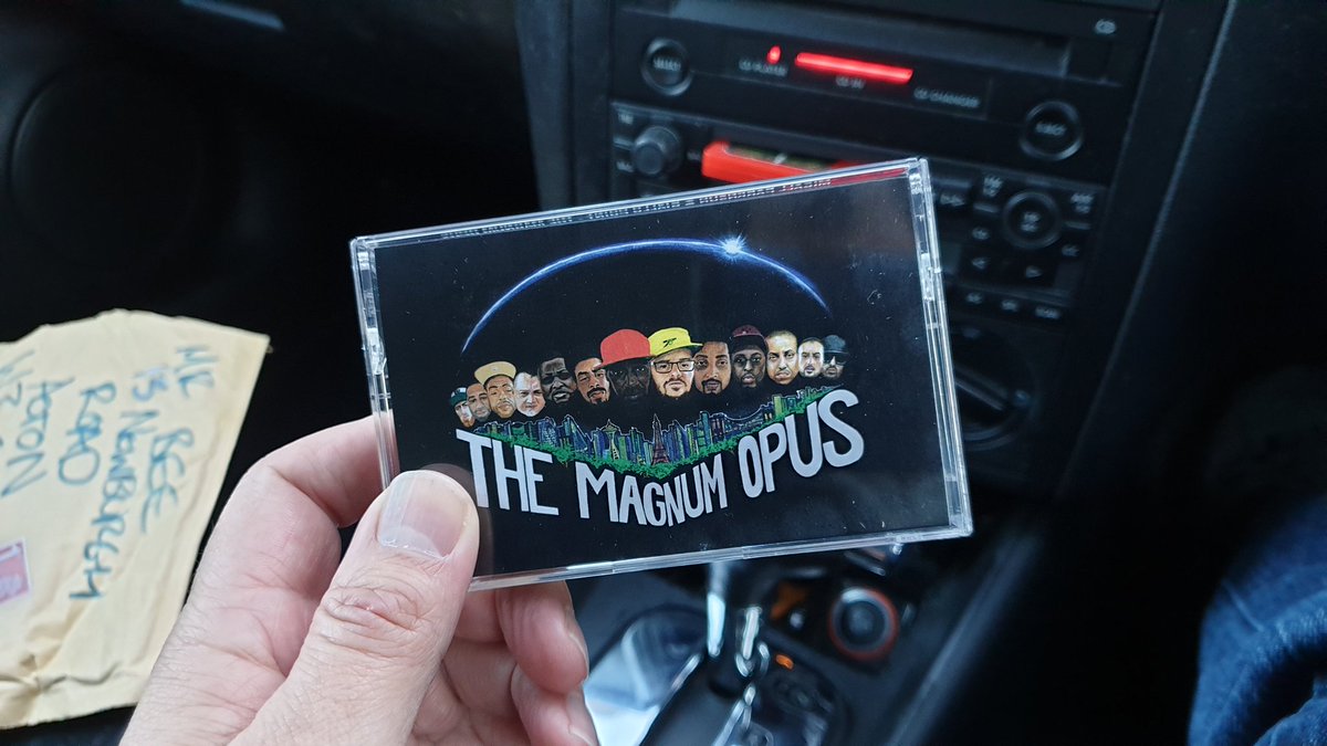 Mr_Beee's tweet photo. New dope from @MicallParknsun and @GialloPoint ππΌπ
#magnumopus #barongreenback #sissoko #Jimmyflysnuka https://t.co/VP7jkP6SqV