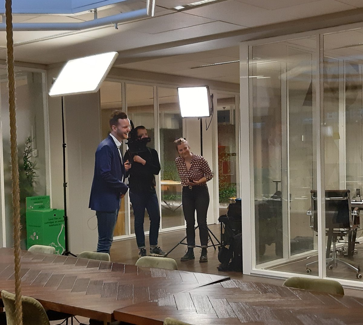 SalesRocksS's tweet photo. Take one!🎬 Shooting in progress for @RTL_zokanhetook. 
Just before the end of 2019 we are proud to present https://t.co/5zVpFV3tin as one of the most prosperous Dutch startups this year. 
More than ready for 2020! 
#salesrocks #startups #salesenablement https://t.co/b6xgRbReMr