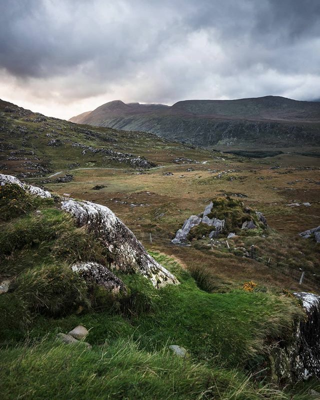 withdemo_'s tweet photo. Away from the city where the 4g is weak but the connection is better 😉

___________
.
.
.
.
. 
#ireland🍀 #irelandtravel #ireland_insta #ringofkerry #landscape_photography #ireland_gram #irelandaily #travelphotography #exploremore #wednesday #irelandp… https://t.co/775rgcS03e https://t.co/xg5FktNh3S