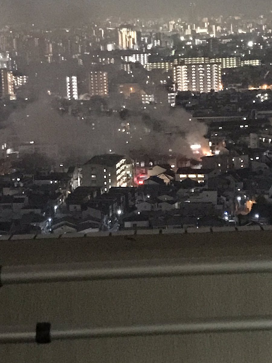 kineya's tweet photo. 阿倍野区で火事！ https://t.co/zZQMcLIOTh