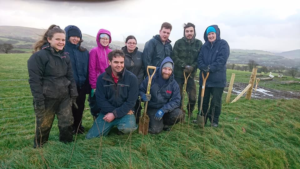 BridgendCollege's tweet photo. The #BridgendCollege Conservation Volunteers braved the cold weather yesterday and planted 1000 trees to create new habitat on farmland near Tonyrefail.
Well done to you all - great effort!
#conservation #biodiversity #countryside #ConservationCourses https://t.co/xlolS8tE9i