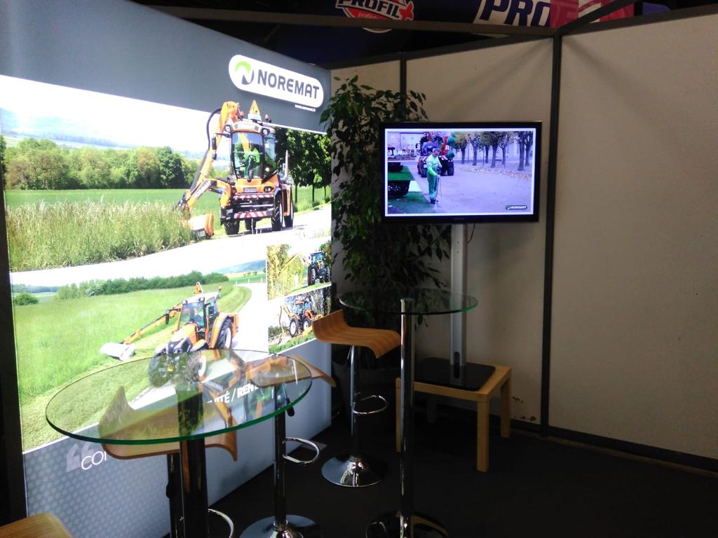 C'est parti pour #salondesETA #CentredesExpositionsduMans🚜 Rdv stand ➡️ D2 ⬅️ aujourd'hui et demain. Venez nombreux ! 😉👋