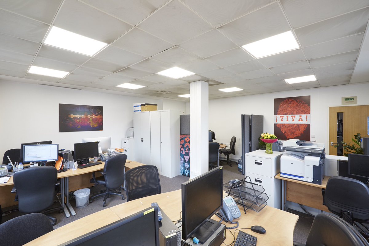 hubworking's tweet photo. Looking for Office space in the new year? Hubworking can help, we have a 6 person, 12-14 person, 14-16 person, and a 26-30 person office space availability. Call us on 02072567330 or email support@hubworking.net to find out more information and arrange a viewing! https://t.co/WhFiK8Kb3D