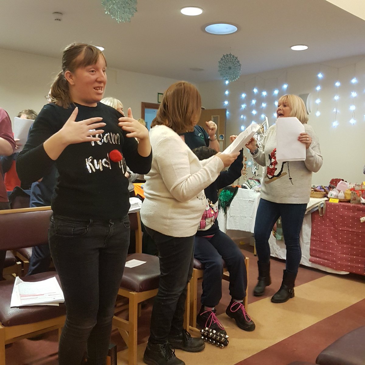 sjplawinjury's tweet photo. Last week, Charlotte, Deana and Charlotte of @sjplawinjury helped the staff @MiresBeck at their Xmas Fair which raised lots of money for such an amazing charity. All items for sale were made by the talented trainees who attend. Thanks for having us! #MiresBeck #Charity #SJPlaw https://t.co/s0x0bpcXuw