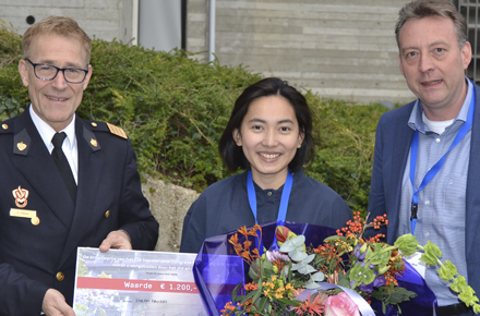 Brandveiligcom's tweet photo. Farah Faudzi van de Universiteit Gent/University of Edinburgh heeft de IFV-VVBA scriptieprijs gewonnen. Haar scriptie gaat over de brandontwikkeling tussen dakbedekking en PV-panelen boven het platte dak.

https://t.co/eyoMyCiXly

#zonnepanelen #brand #brandveiligheid https://t.co/XlrSPW2GxV