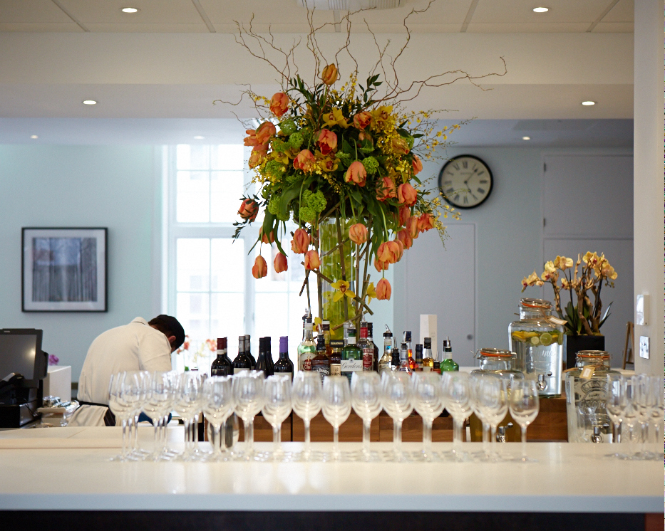 11Cavendishsq's tweet photo. Our bright and airy Green House is a popular cafe serving healthy and delicious dishes, but it is also a versatile and exciting event space! https://t.co/BlxBl9Bm6Q https://t.co/3sJ1QyaOOk
