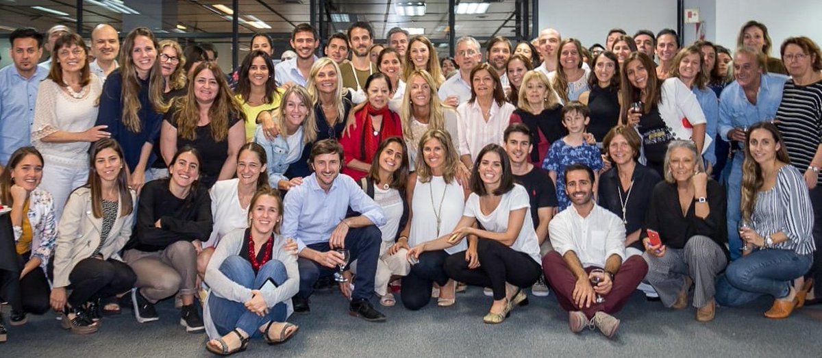 A este equipazo y a todos los que pasaron por la SIU en estos 4 años les quiero agradecer de corazón por darlo todo, por nunca bajar los brazos y por ser excelentes profesionales. Sin todos ustedes, el Plan Nacional de Hábitat no hubiera sido una realidad para tantos argentinos.