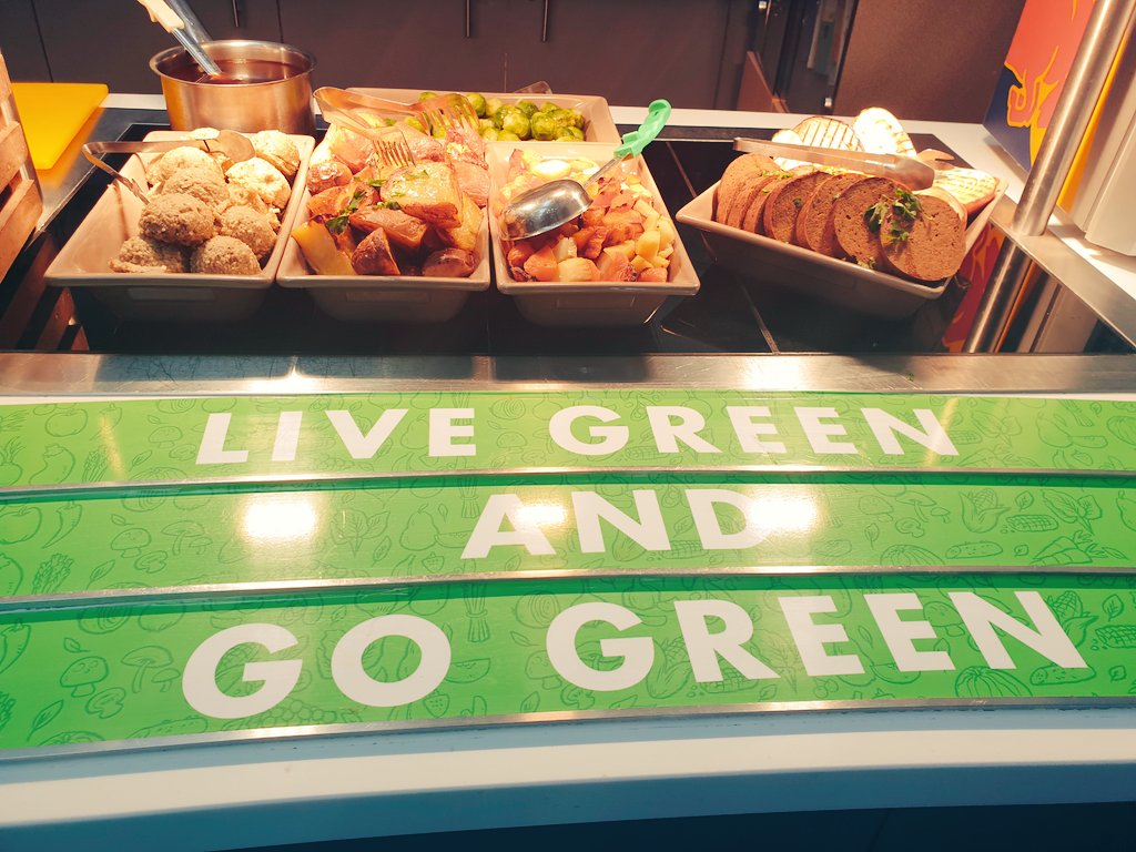 elior_uwl's tweet photo. Vegan Christmas lunch? Only half an hour to go!😎😏👌 @UniWestLondon @elior_uwl @elioruk  #EliorFoodie @UWL_Enterprise https://t.co/qbqKq6BdOD