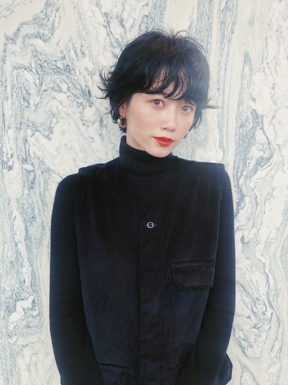 宮城舞 イメチェンしました 左美容院直後 右旦那カメラ オンオフ ヒートテック見えちゃってるし T Co Zavxfrdyno Twitter