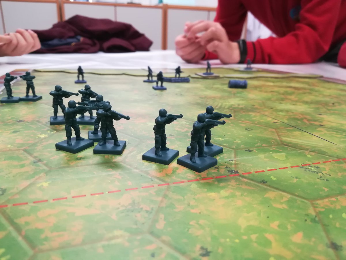 immaculudica's tweet photo. Hoy explicamos cómo se juega a #Memoir44 y hemos grabado la siguiente entrega de nuestro podcast Inmacudados, hablando de #LastFriday #dungeonsandragons y #CapitanSonar. https://t.co/rWQdx6pdac
