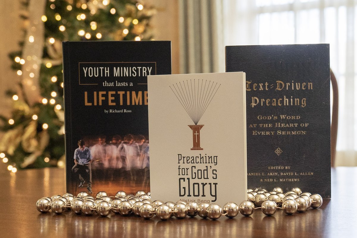 preachingsource's tweet image. Day 10 of the 12 Days of Christmas!

Like and retweet for a chance to win this student and college ministry bundle. 

And be sure to sign up for #TDPC20 and taking the Next Generation Preaching Track, designed for Student and College ministry leaders.

swbts.edu/events/text-dr…