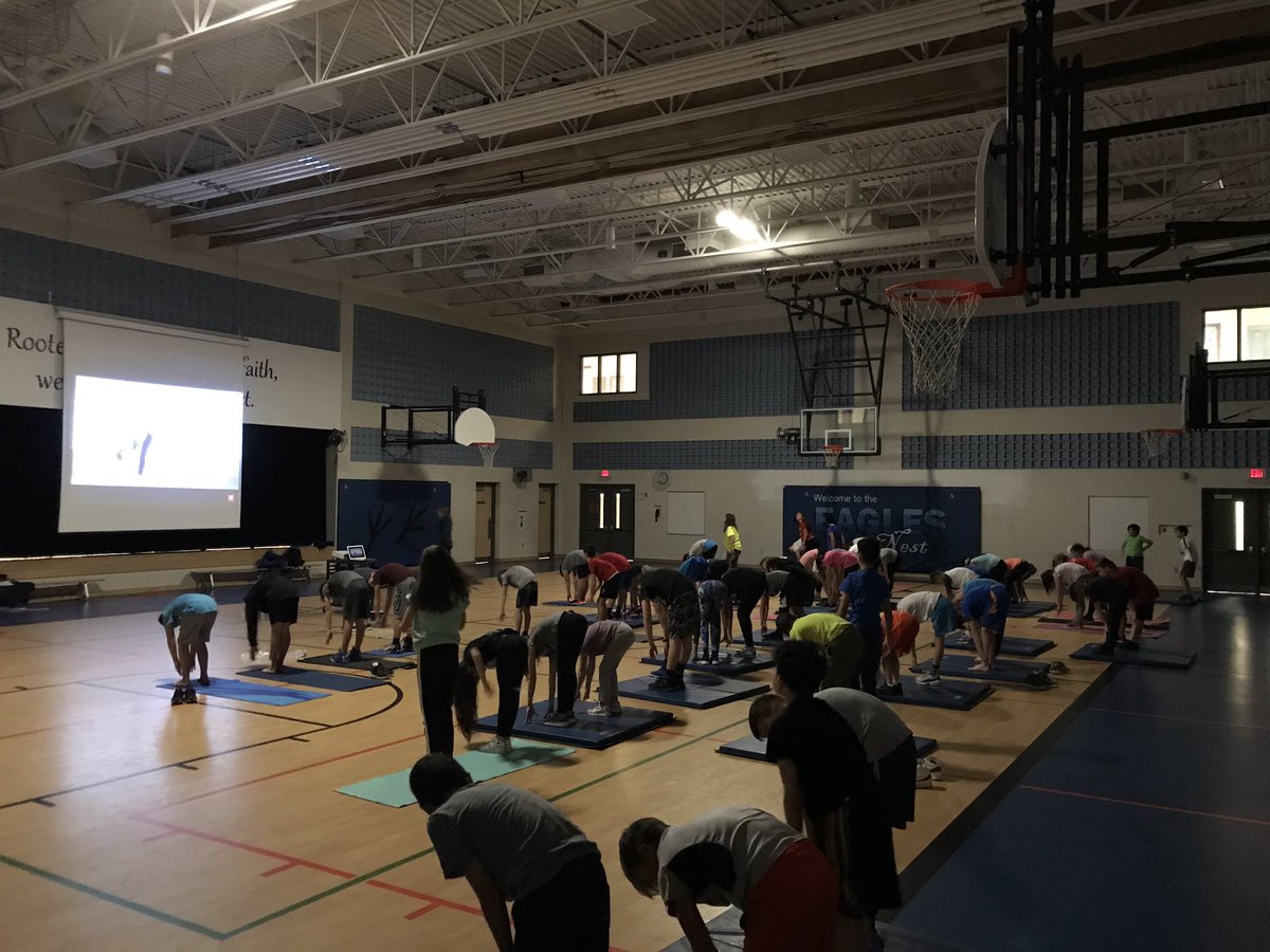 msmorgado_'s tweet photo. Yoga is a great way to start the day! 🧘🏾@Ms_tmorgan @RSagarese @saopmilton1 https://t.co/c52zb4stBr
