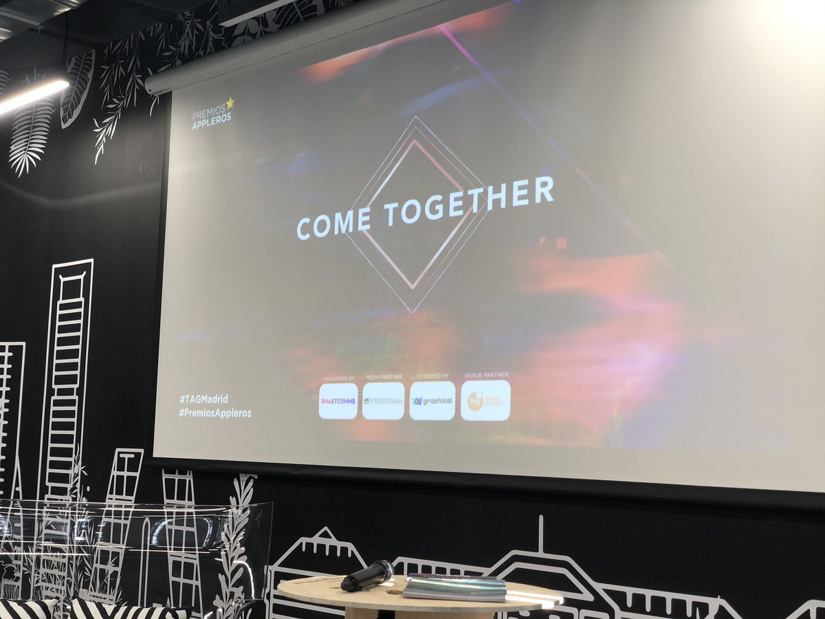 Graphical tweet media