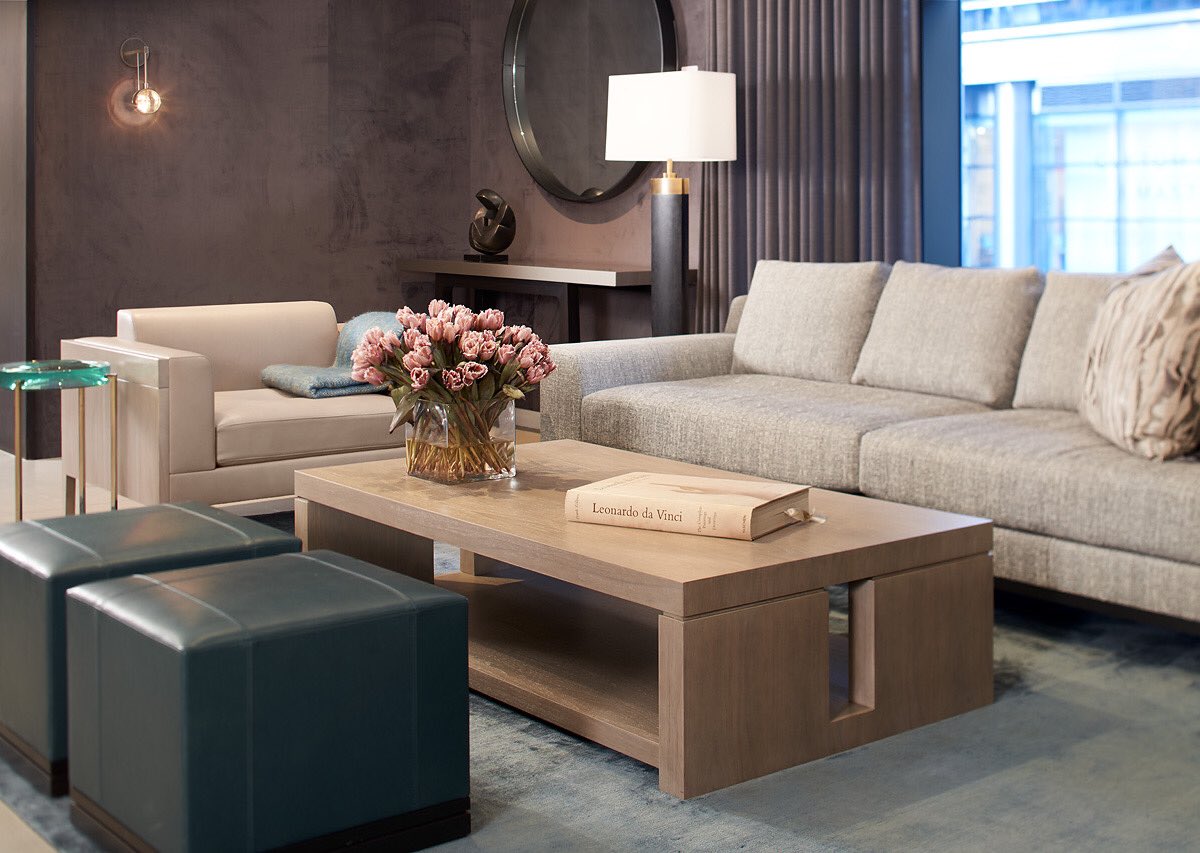 HollyHuntDesign's tweet photo. A stunning look inside at our #HOLLYHUNTNewYork showroom located at the #ADBuilding!  The Dyad Cocktail Table is paired beautifully with the Caspian Sofa and Archipelago Ottoman. 

#HOLLYHUNT #HOLLYHUNTContract #GreatPlainsTextiles #textiles #interiordesign #design #art https://t.co/aw3AIirtFA