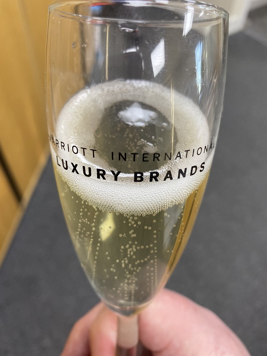 Nteractive tweet media