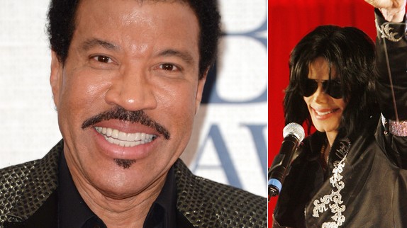 DelermeElodie's tweet photo. Lionel Richie told in an interview for the British magazine Event in April 2015: "Whenever I saw #MJ, I wanted to help him. Des Moines, Illinois, would have locked him up quickly! But in Hollywood, everything is normal. #MJGuilty https://t.co/ckh2eWlusx