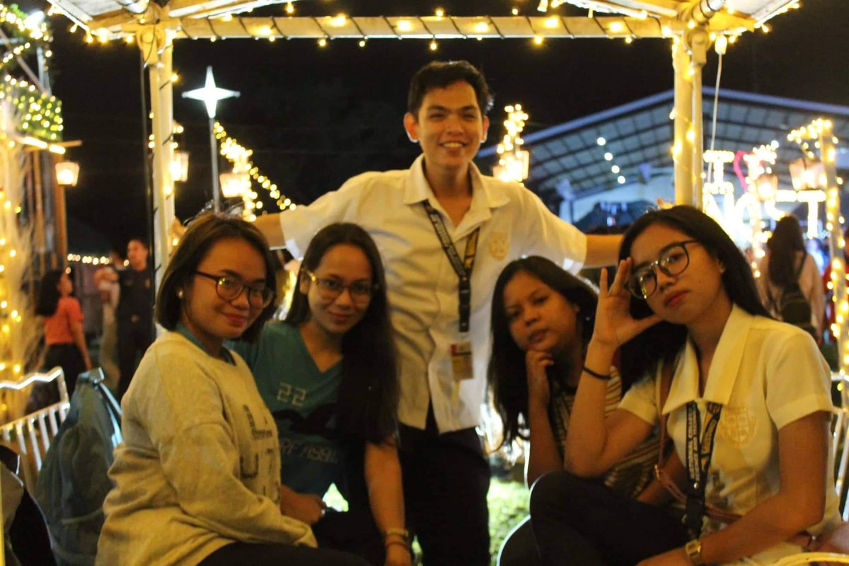 thmmrqzdmp's tweet photo. I Luv thm Very Much ❤️😘 *insert abi and eka*
#btchs https://t.co/WI7UDVYnER