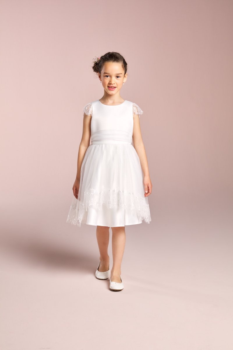 PointMariage's tweet photo. #COLLECTIONENFANTS
Retrouvez ce joli modèle enfant en magasin ou sur notre Eshop. Vente uniquement sur stock magasin ou en ligne  https://t.co/zero2GC8BR 😍❤️
#pointmariage #mariage #wedding #enfants #kids #photo #shooting #robeenfant #robefillette #robeceremonie #cortège https://t.co/Y1rgHg4qPF