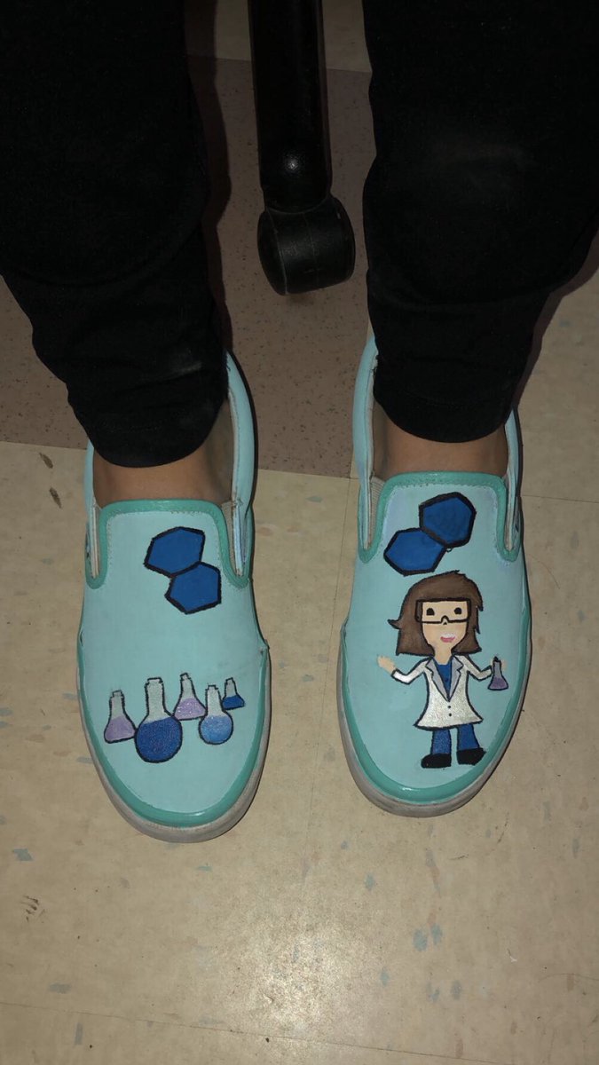 NP_AEast's tweet photo. My students are so talented in so many ways! 🤩 Obsessed with my shoes one of my chemistry students painted! My hearttttt; thank you Allie!! #NewPalProud #ChemRules 🤓 https://t.co/hCvS21eyW0