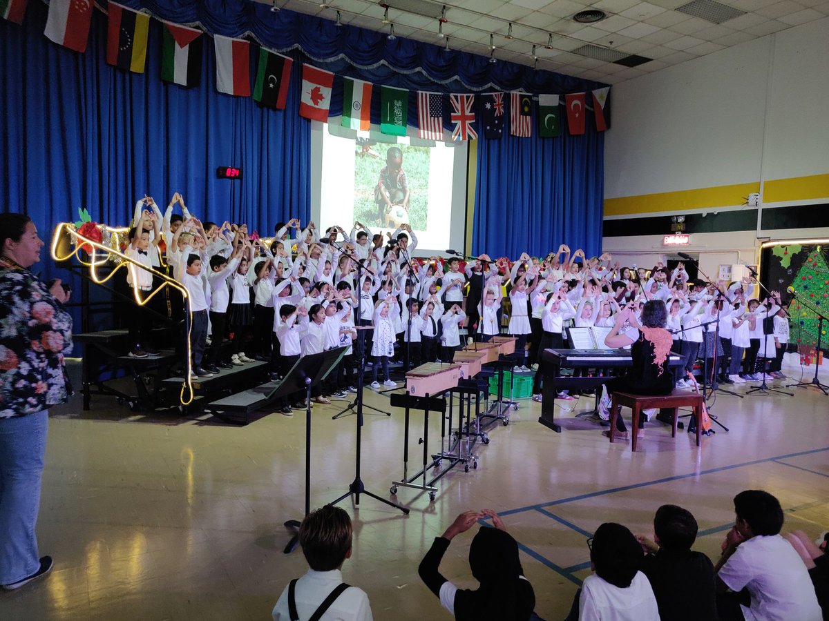 ISGJUBAILESAP's tweet photo. G1-G3 Winter Concert @ISGJubail today! #jaguartale https://t.co/6hIxDAY9ML