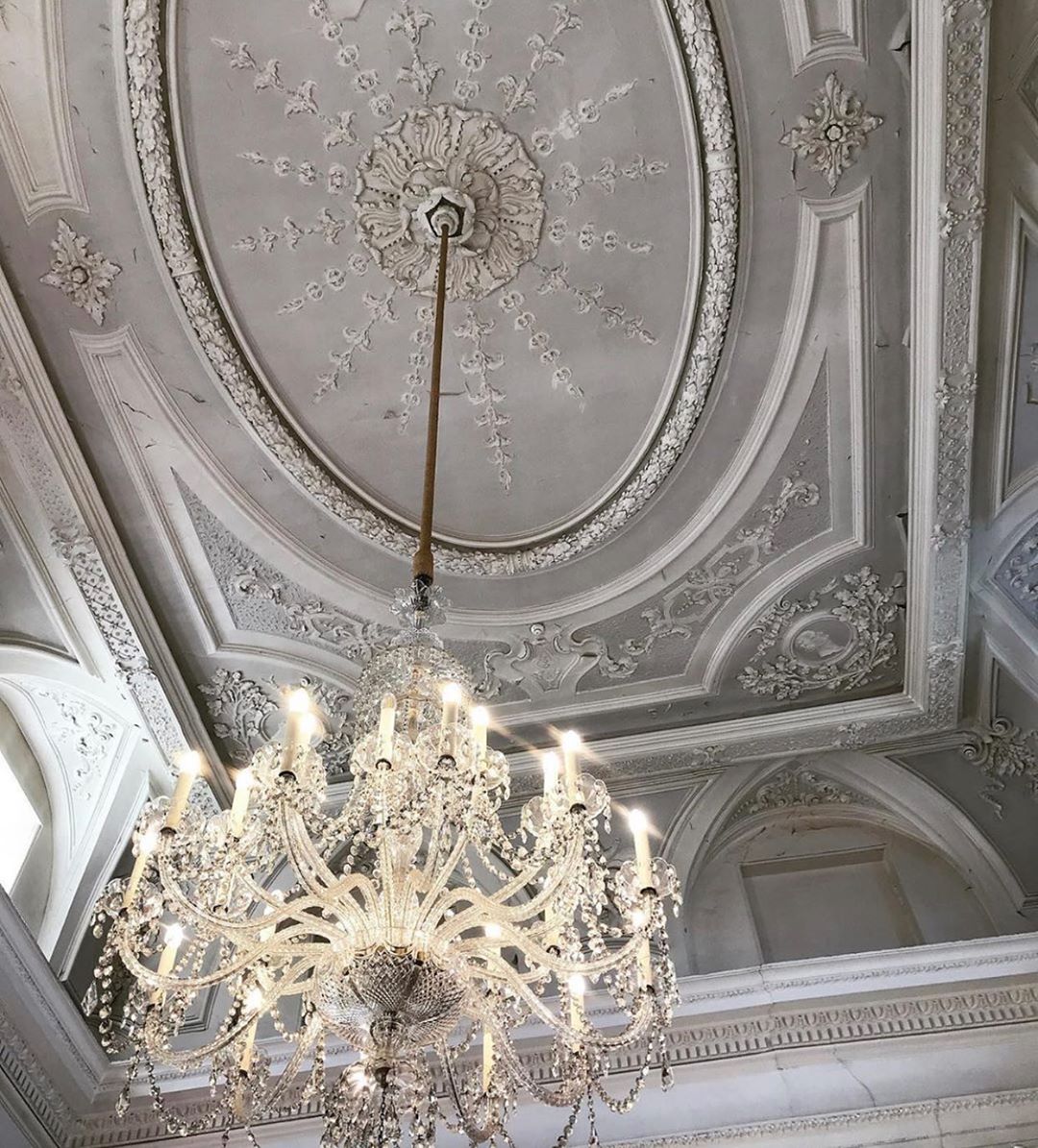 Glamorous tweet media