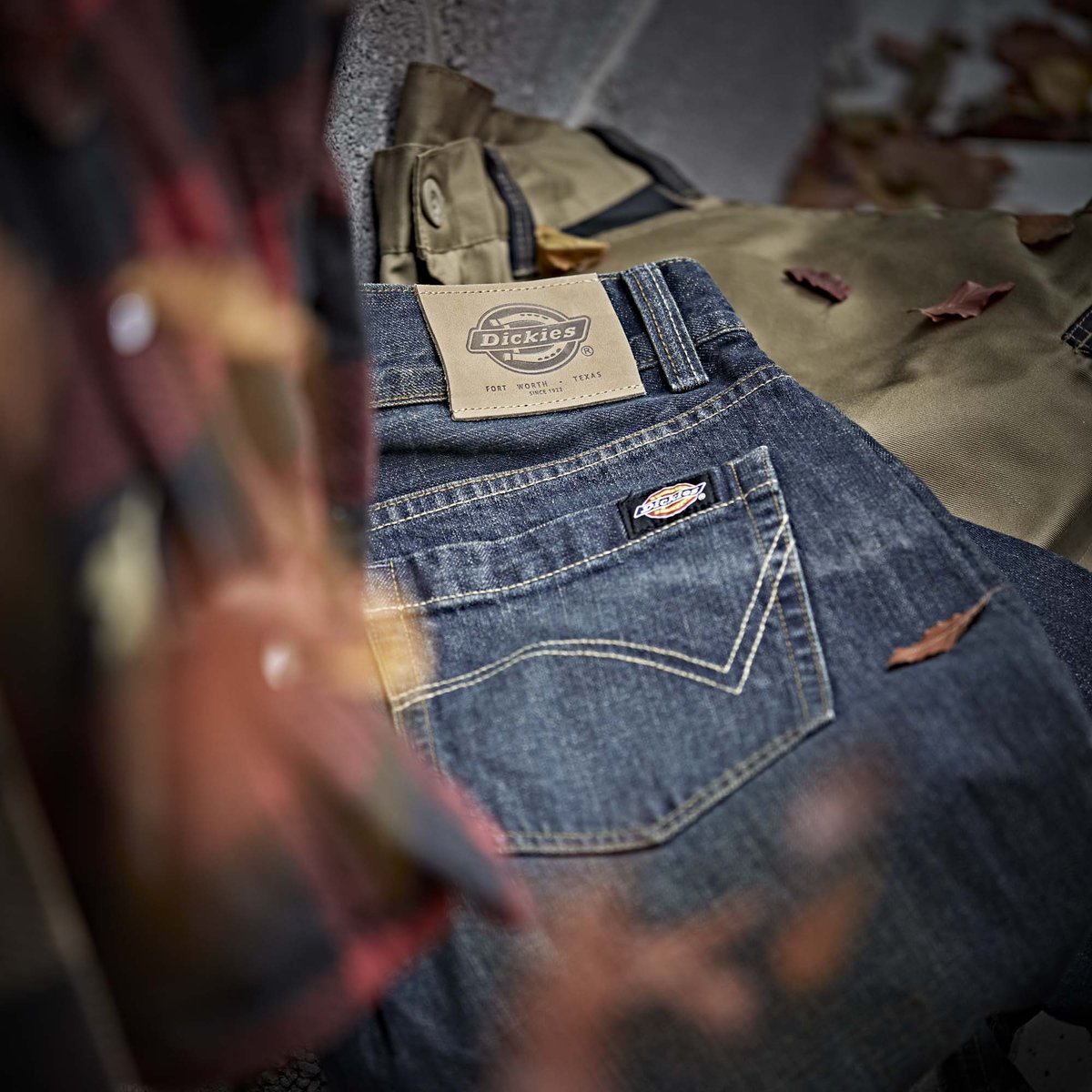 Like to wear Dickies at work and play? 
True to our roots: the Boston jeans. 

dickiesworkwear.com/uk/dickies-bos…
