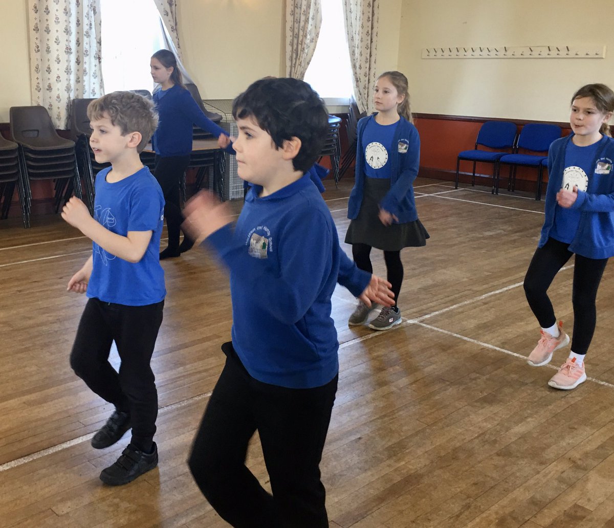 hackforthschool's tweet image. 20 minutes into our Polar Express Workshop and we have been told our performance skills are worthy of the West End 😀 Thank you Jenny @OneDayCreative #mixedageteaching #confidentpupils #PEDance #PrimaryRocks