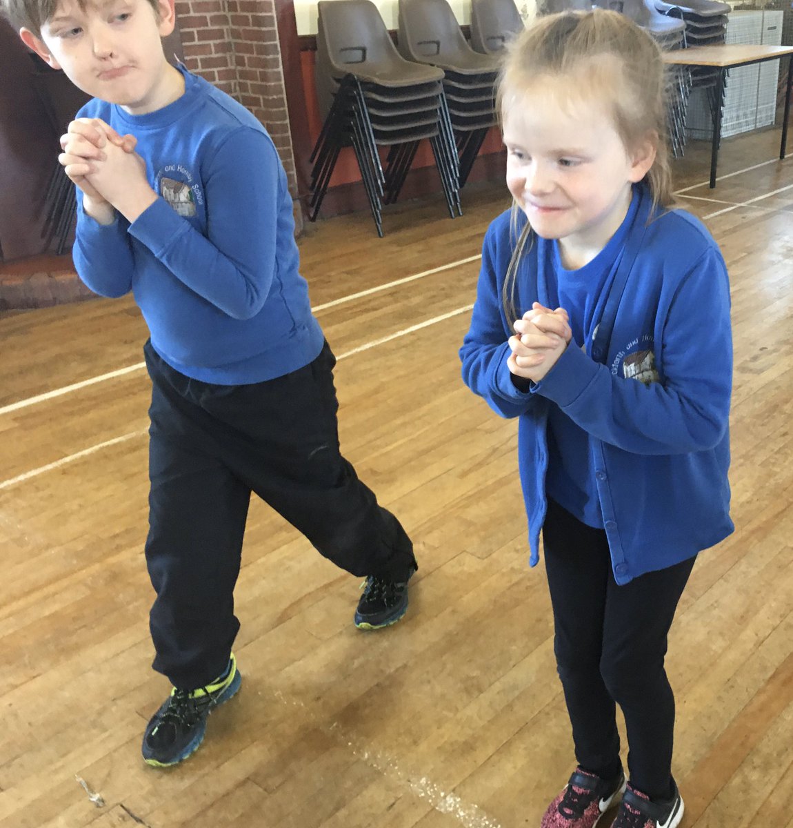 hackforthschool's tweet image. 20 minutes into our Polar Express Workshop and we have been told our performance skills are worthy of the West End 😀 Thank you Jenny @OneDayCreative #mixedageteaching #confidentpupils #PEDance #PrimaryRocks