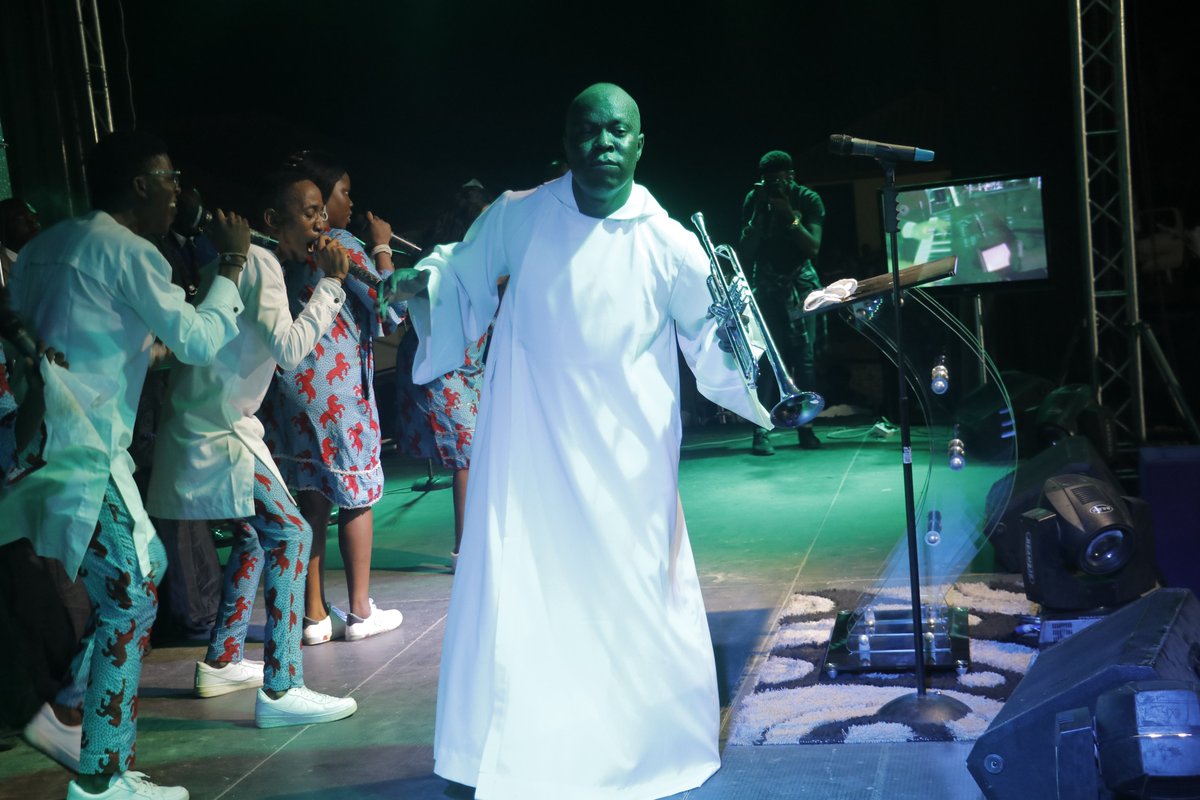 gigcglobal's tweet photo. It was truly an amazing time in God's presence as Pastor Segun Ogundeko (The Lord's Trumpeter), who is one with his trumpet gave a tremendous and reverberating praise to the God who is the Beginning and Ending at #PassOver2018
Plan, pray and attend #PassOver2019
#GloryWorld https://t.co/NuUerGWgFF